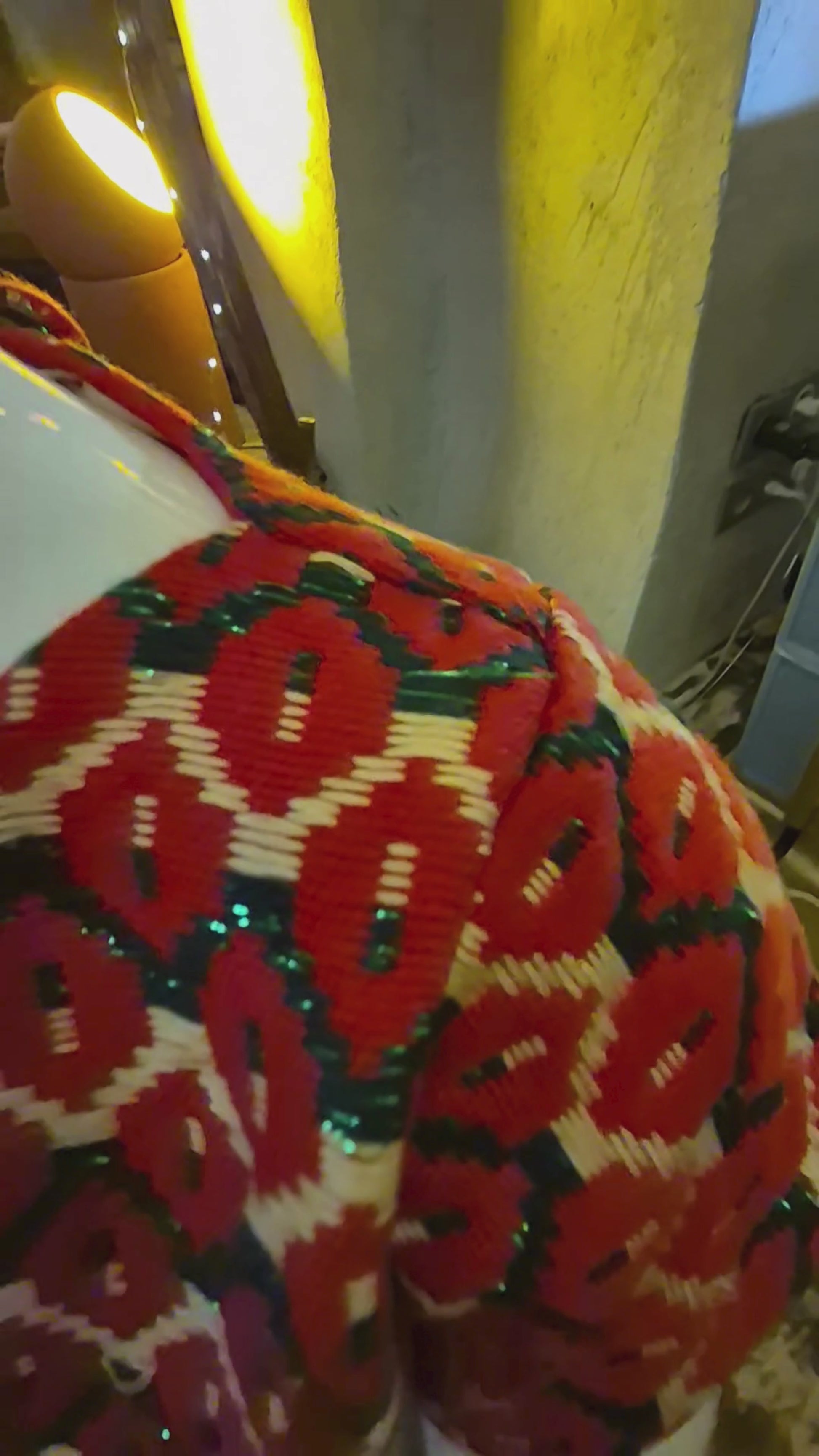 Robe décolletée rouge